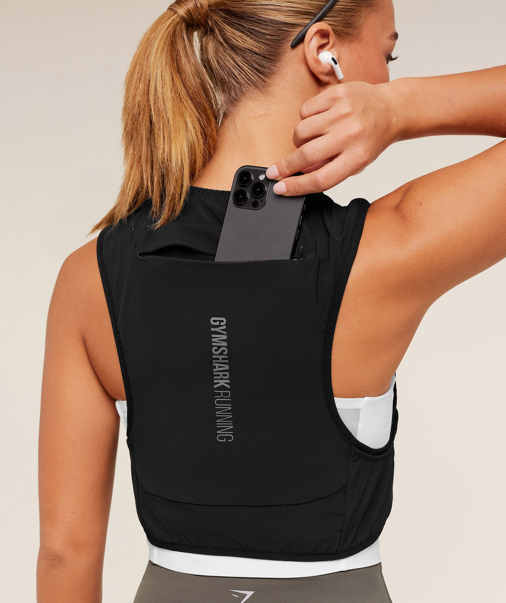 gymshark-running-hydration-vest-other-black-ss25