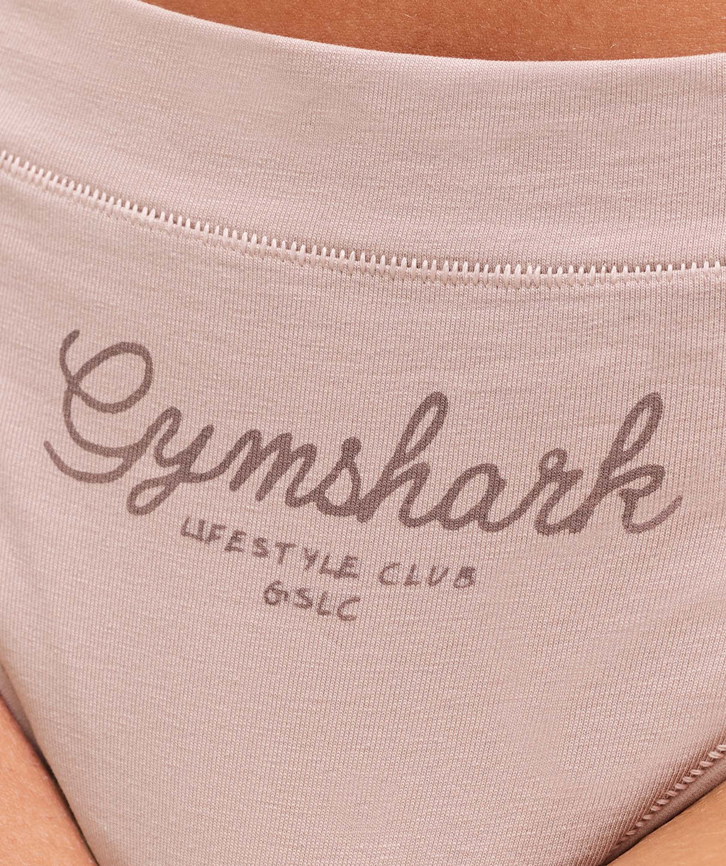 gymshark-script-lifestyle-club-graphic-thong-underwear-pink-ss25
