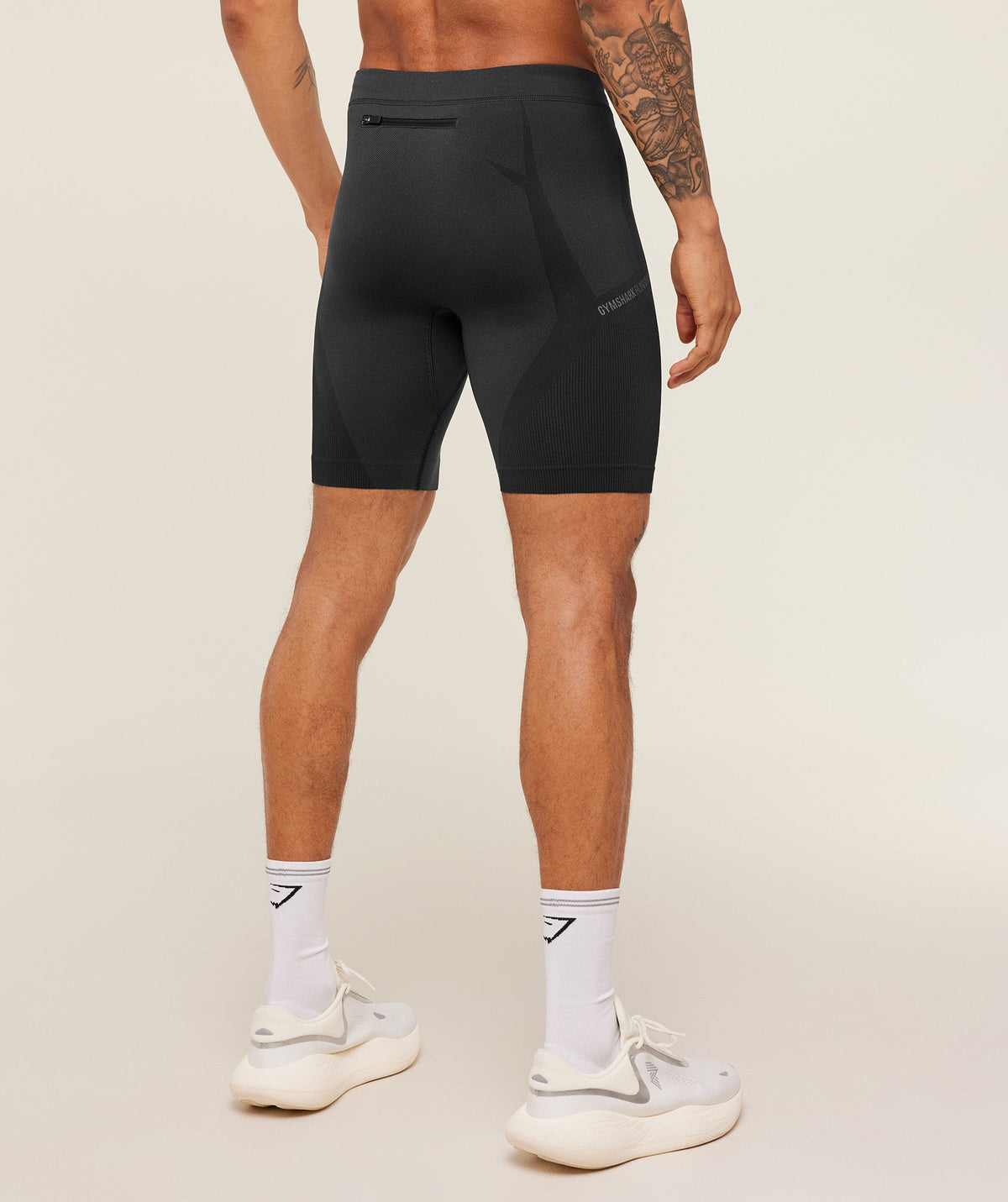 gymshark-seamless-running-half-tight-shorts