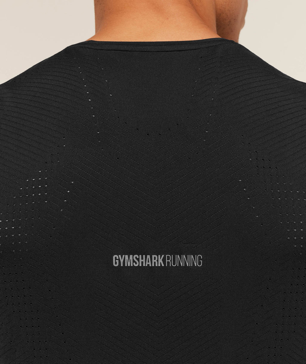 gymshark-seamless-running-t-shirt-ss-tops-black-ss26