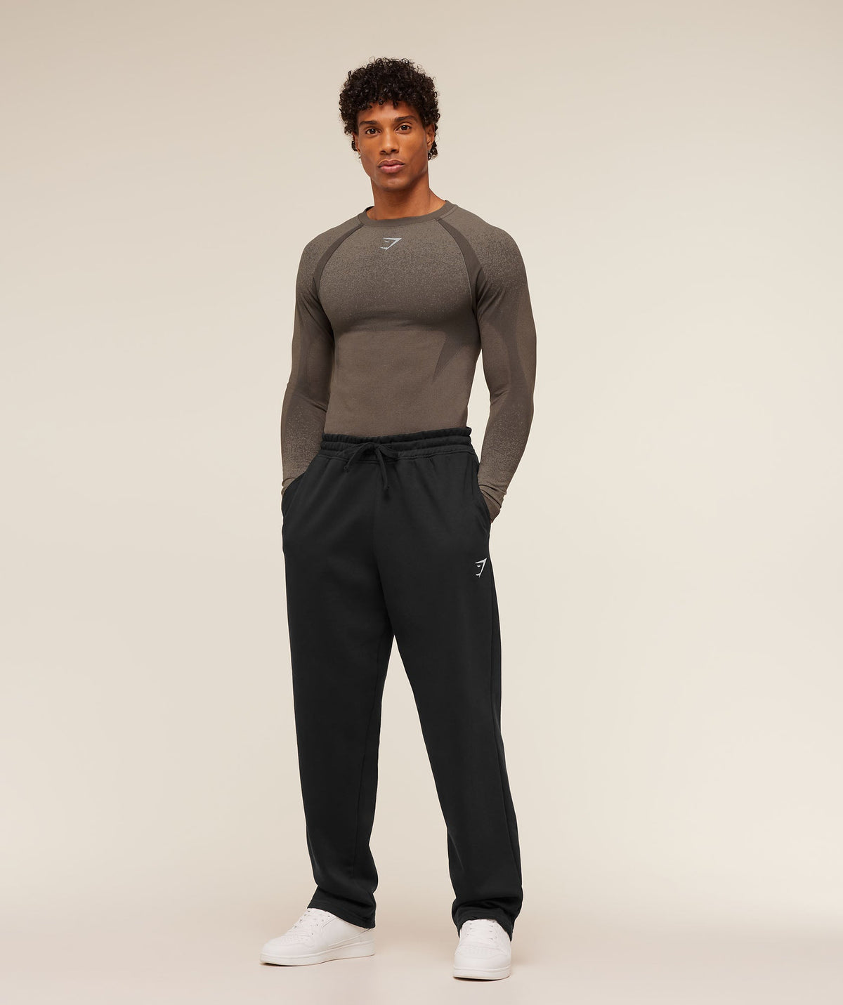 gymshark-shadow-seamless-long-sleeve-t-shirt-ls-tops-brown-ss26