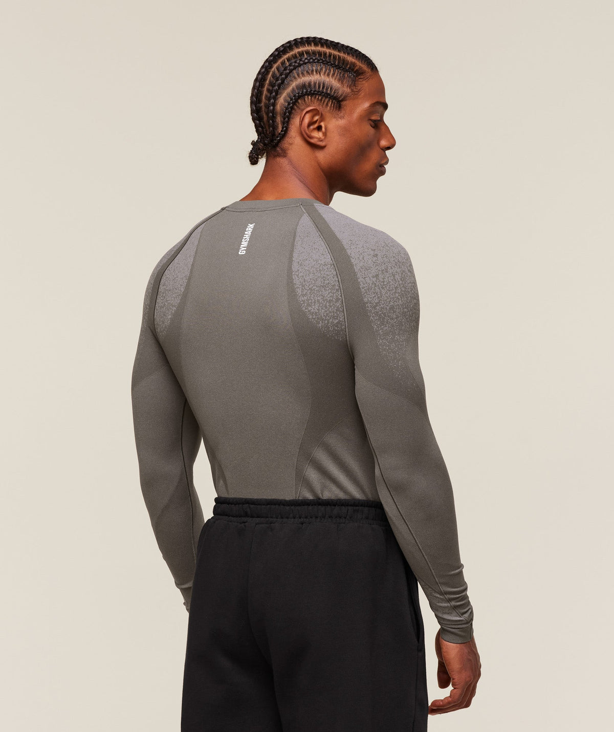 gymshark-shadow-seamless-long-sleeve-t-shirt-meteor-grey-ss25
