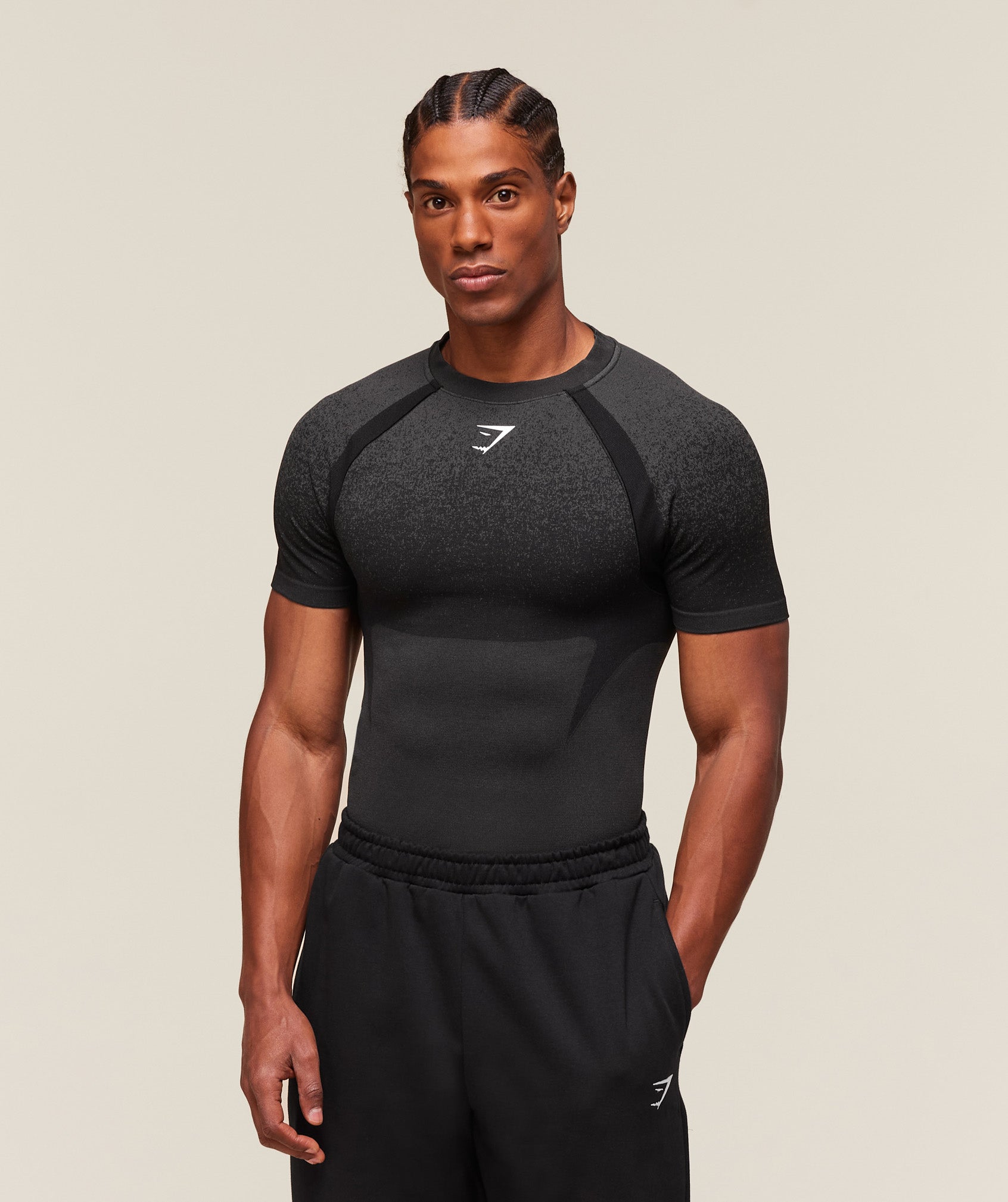 gymshark-shadow-seamless-t-shirt-black-aw24