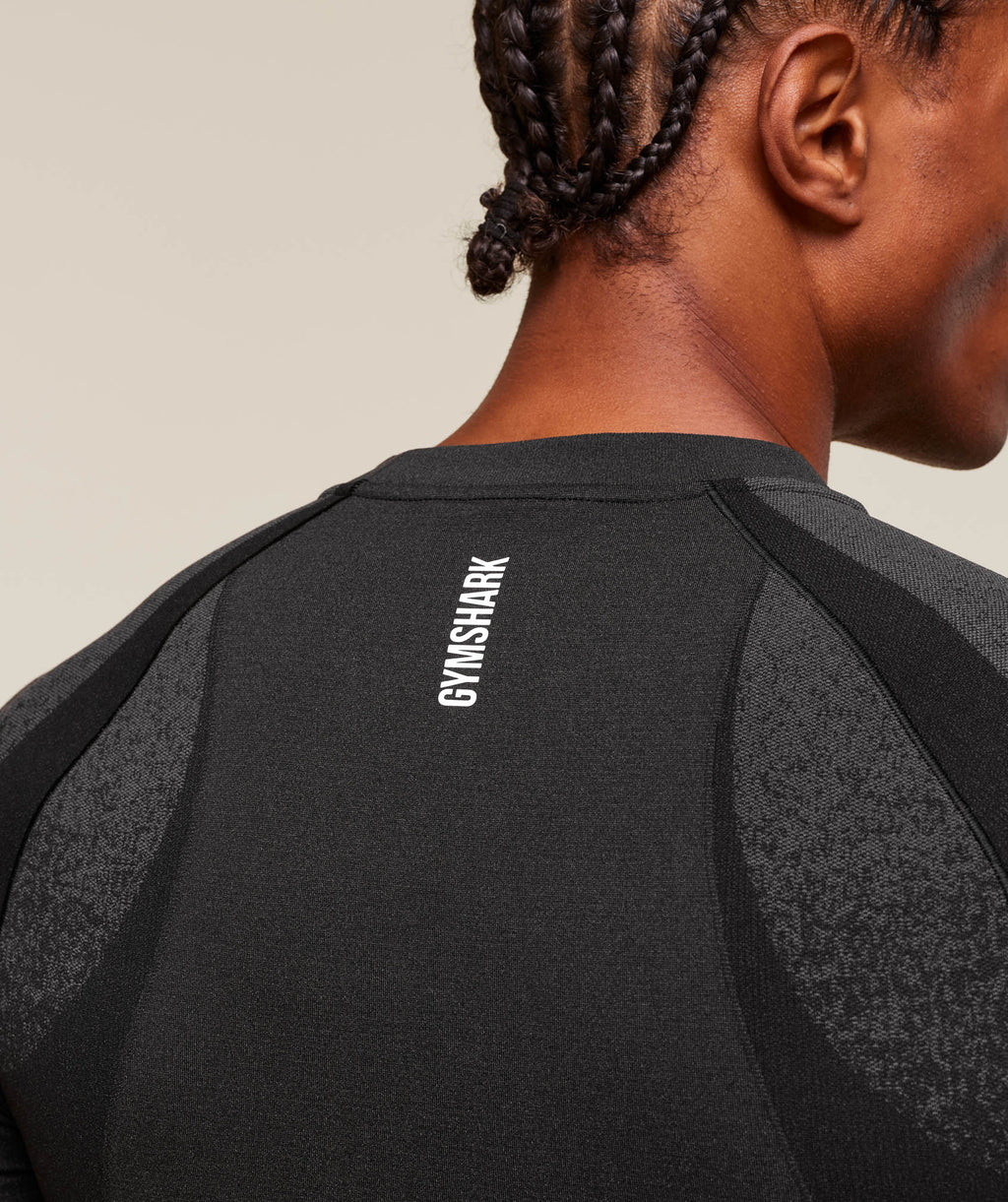 gymshark-shadow-seamless-t-shirt-black-aw24