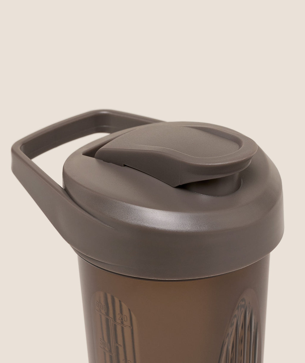 gymshark-shaker-bottle-bottles-brown-aw25