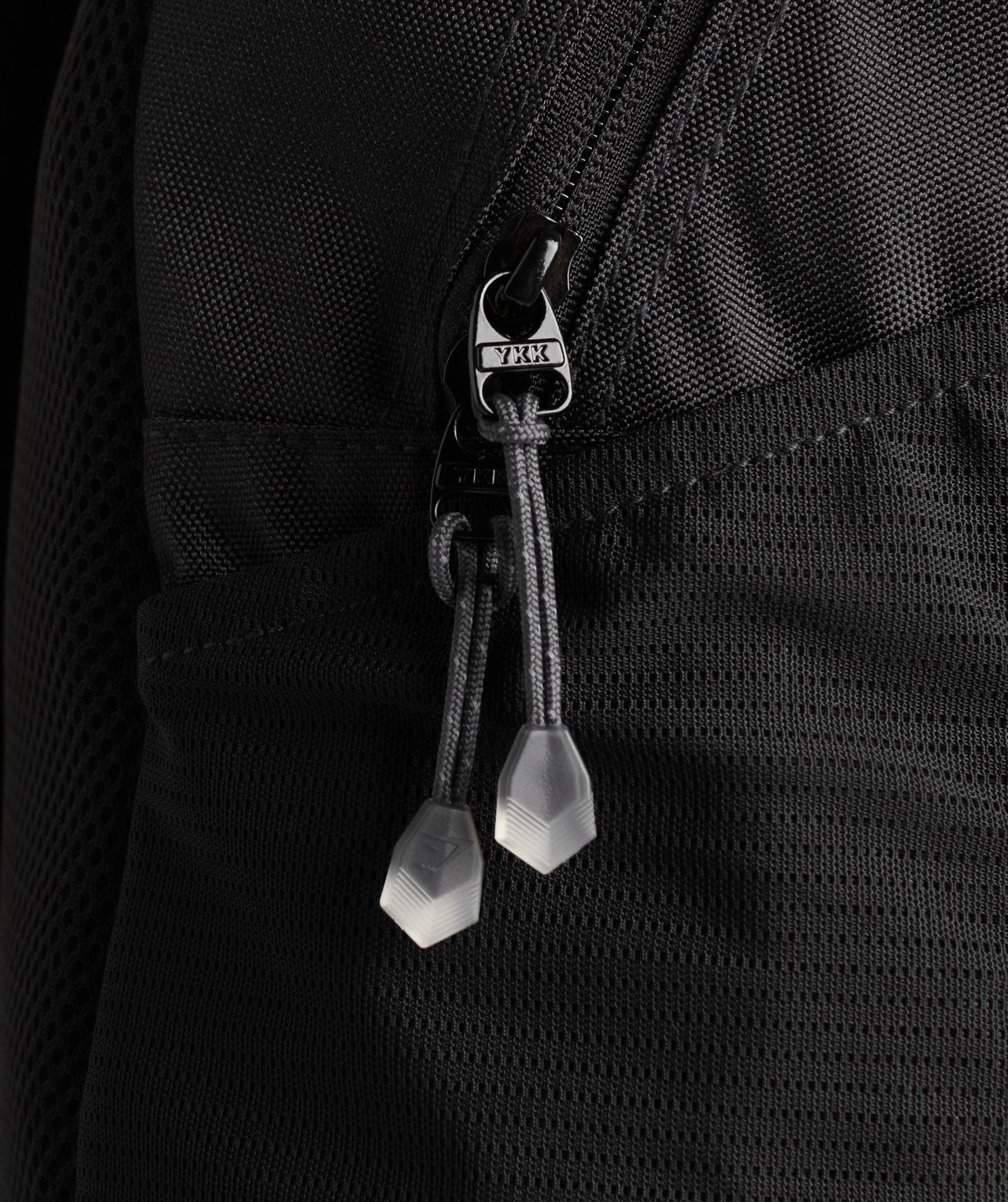 gymshark-sharkhead-backpack-black-ss24