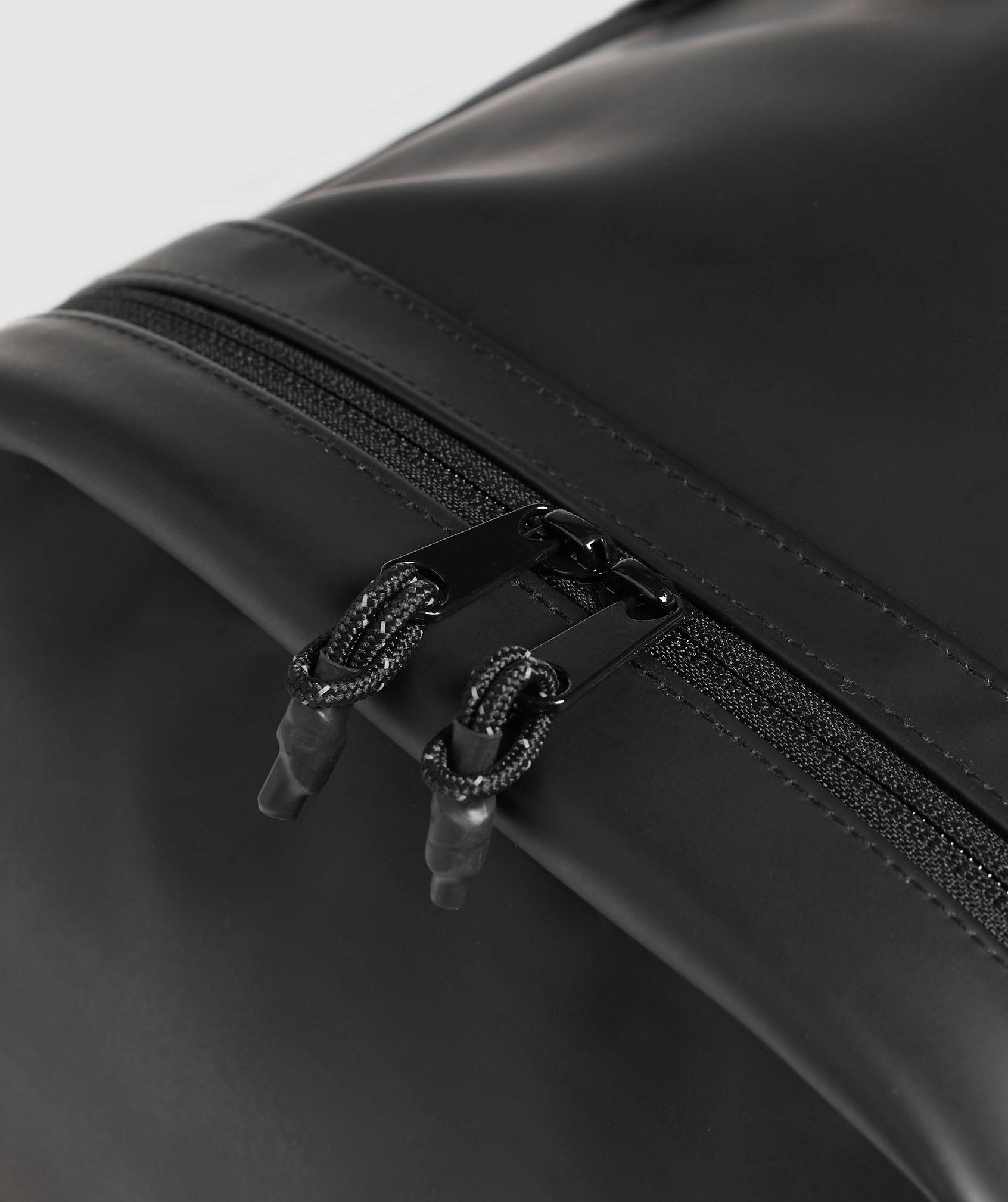 gymshark-sleek-backpack-black-ss25