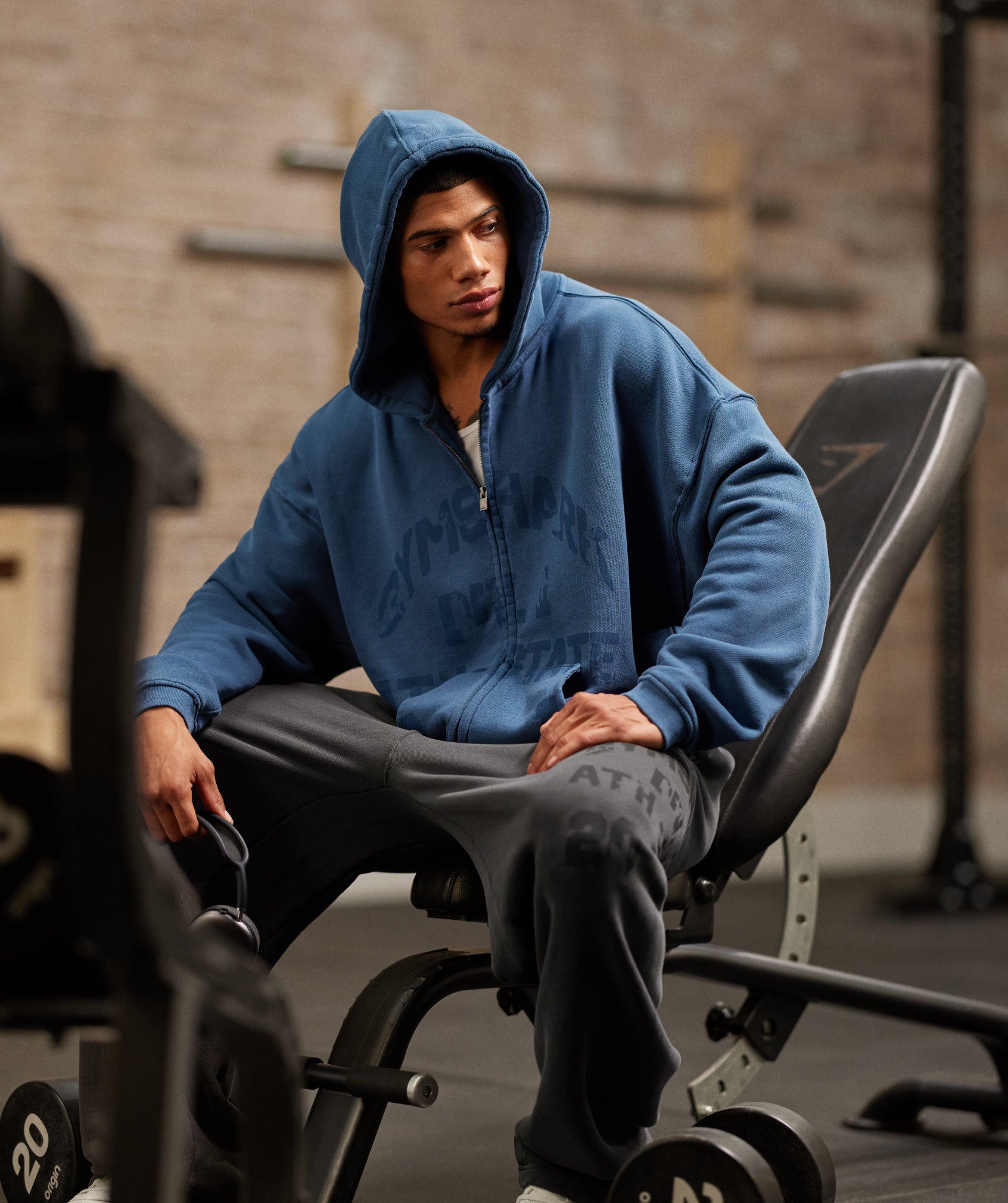 gymshark-collegiate-washed-zip-up-hoodie-pullovers-blue-aw25