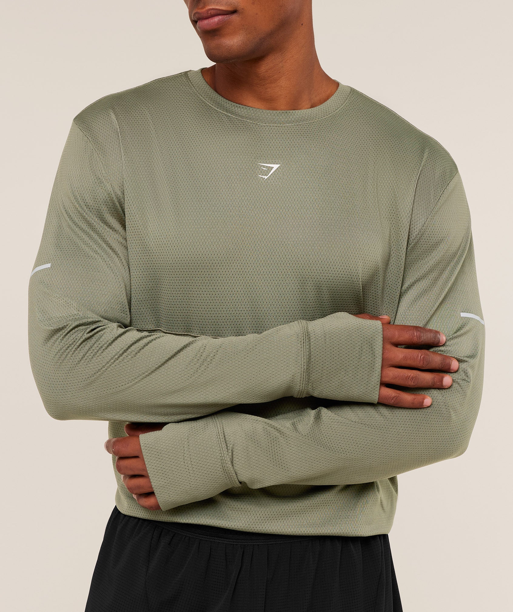 gymshark-running-long-sleeve-t-shirt-ls-tops-green-aw25