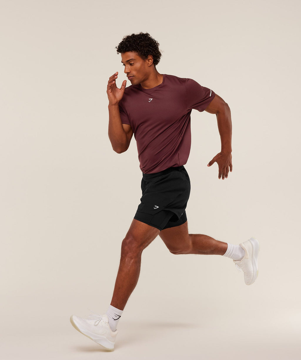 gymshark-running-t-shirt-ss-tops-brown-aw25