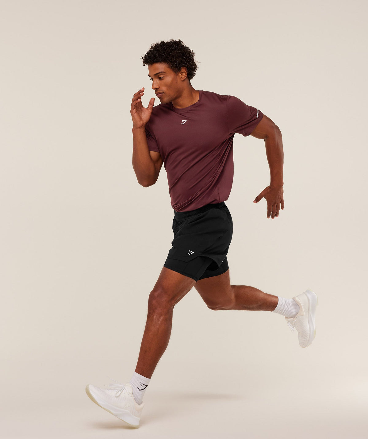 gymshark-running-t-shirt-ss-tops-brown-aw25