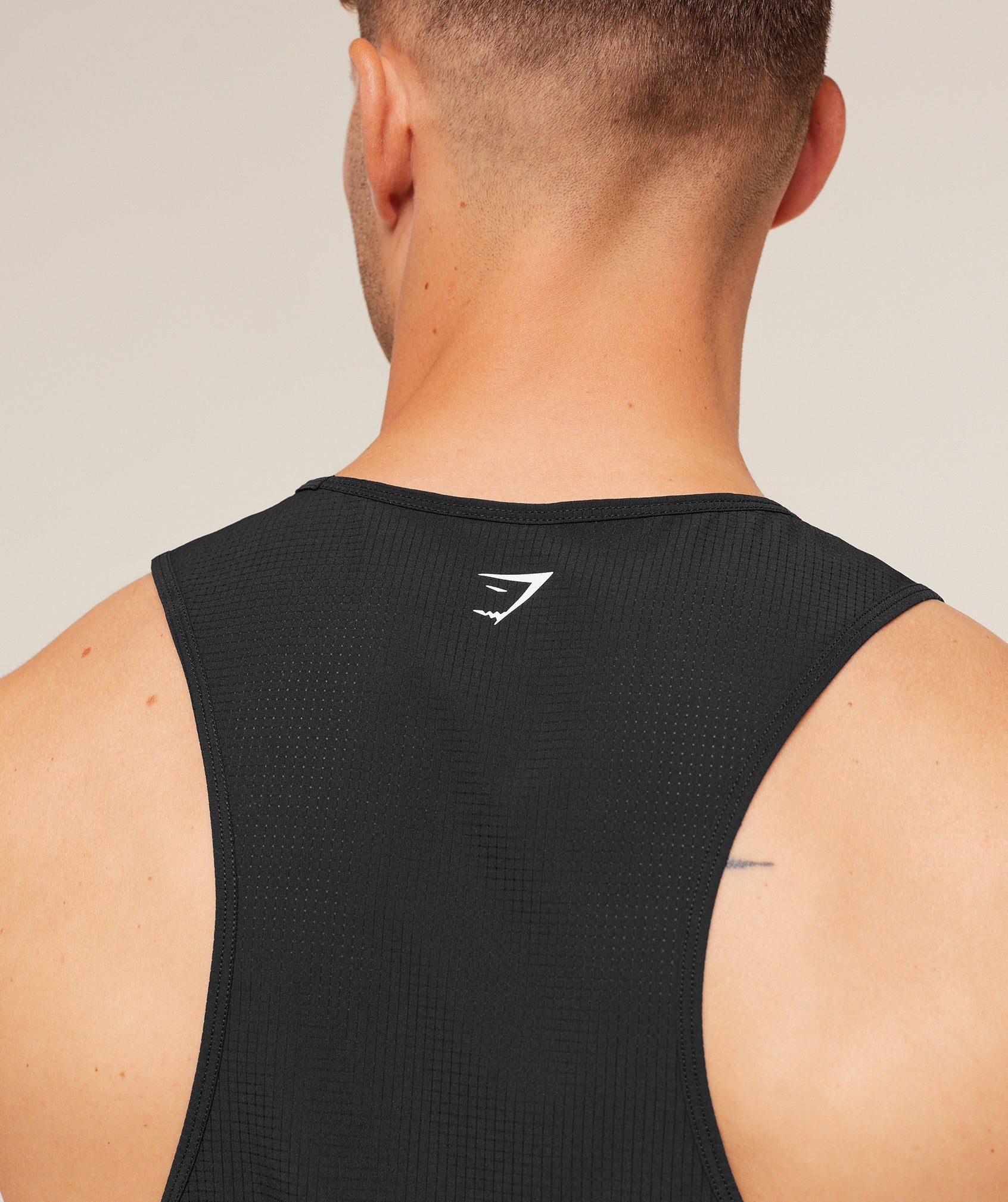 gymshark-running-tank-sleeveless-tops-black-aw25