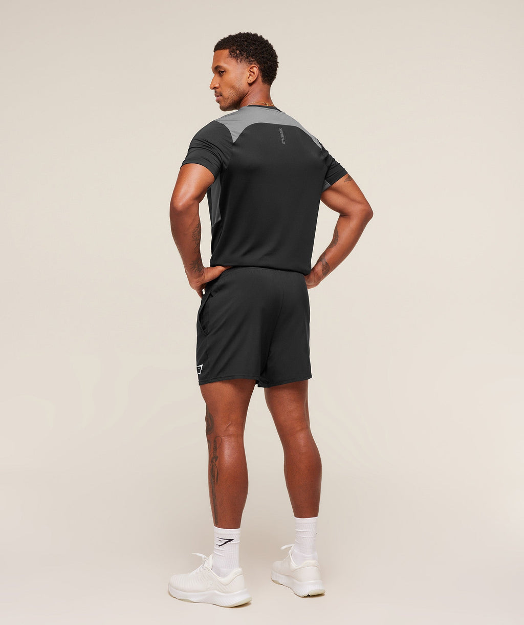 gymshark-sport-t-shirt-ss-tops-black-ss25-1