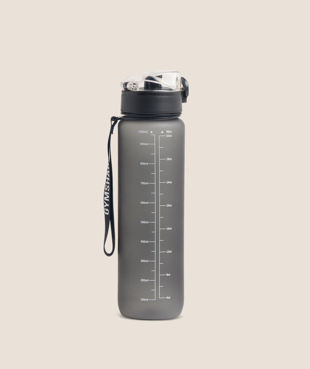 gymshark-sports-bottle-black-ss23