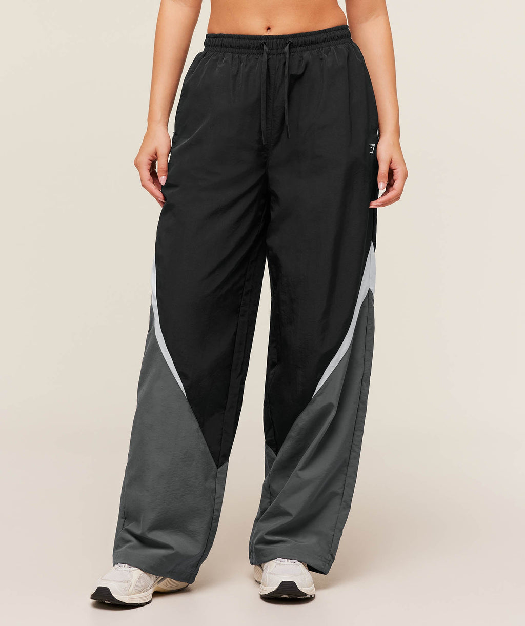 gymshark-contrast-track-pant-pants-black-aw25
