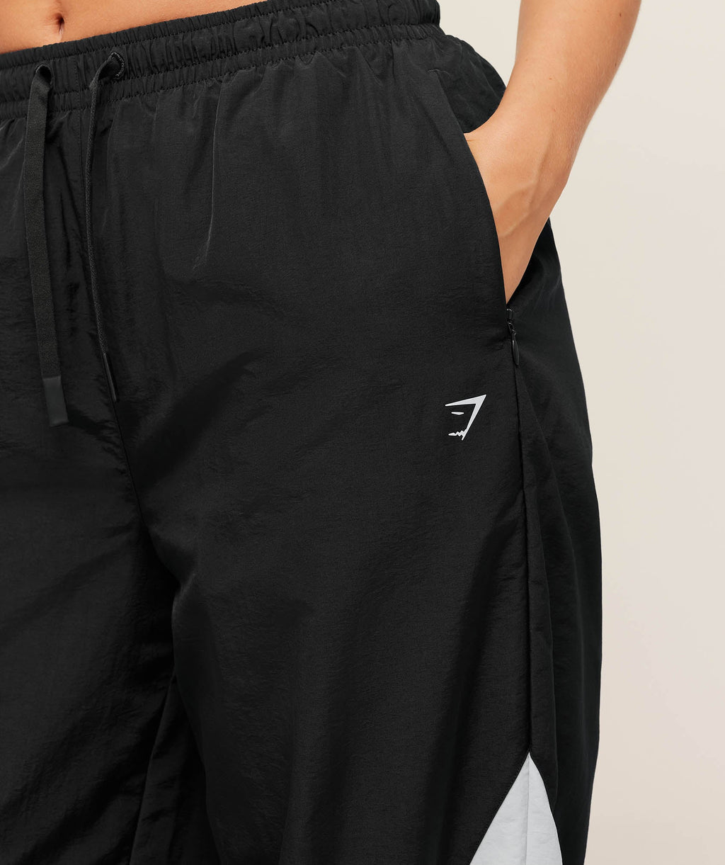 gymshark-contrast-track-pant-pants-black-aw25