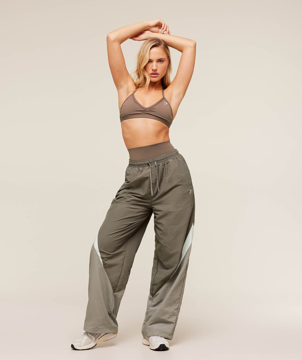 gymshark-contrast-track-pant-pants-brown-aw25-1