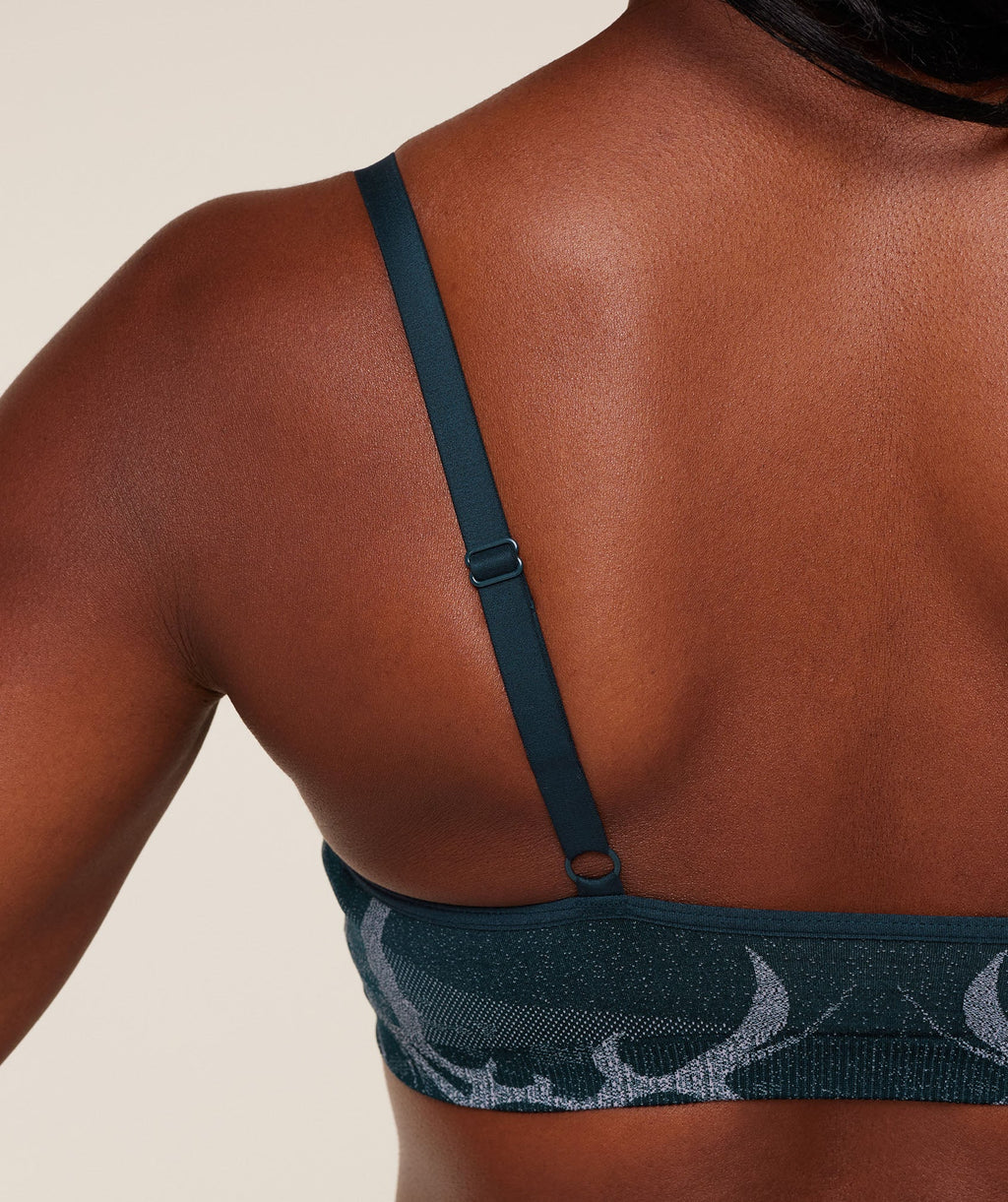 gymshark-storm-seamless-sports-bra-sports-bras