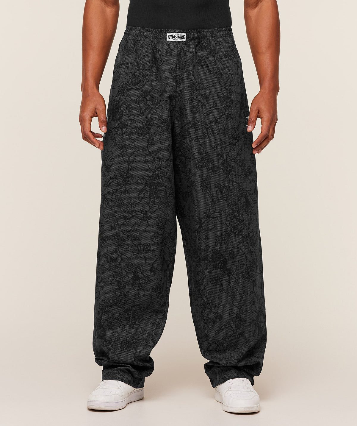 gymshark-straight-leg-pumper-pants-pants-black-ss26