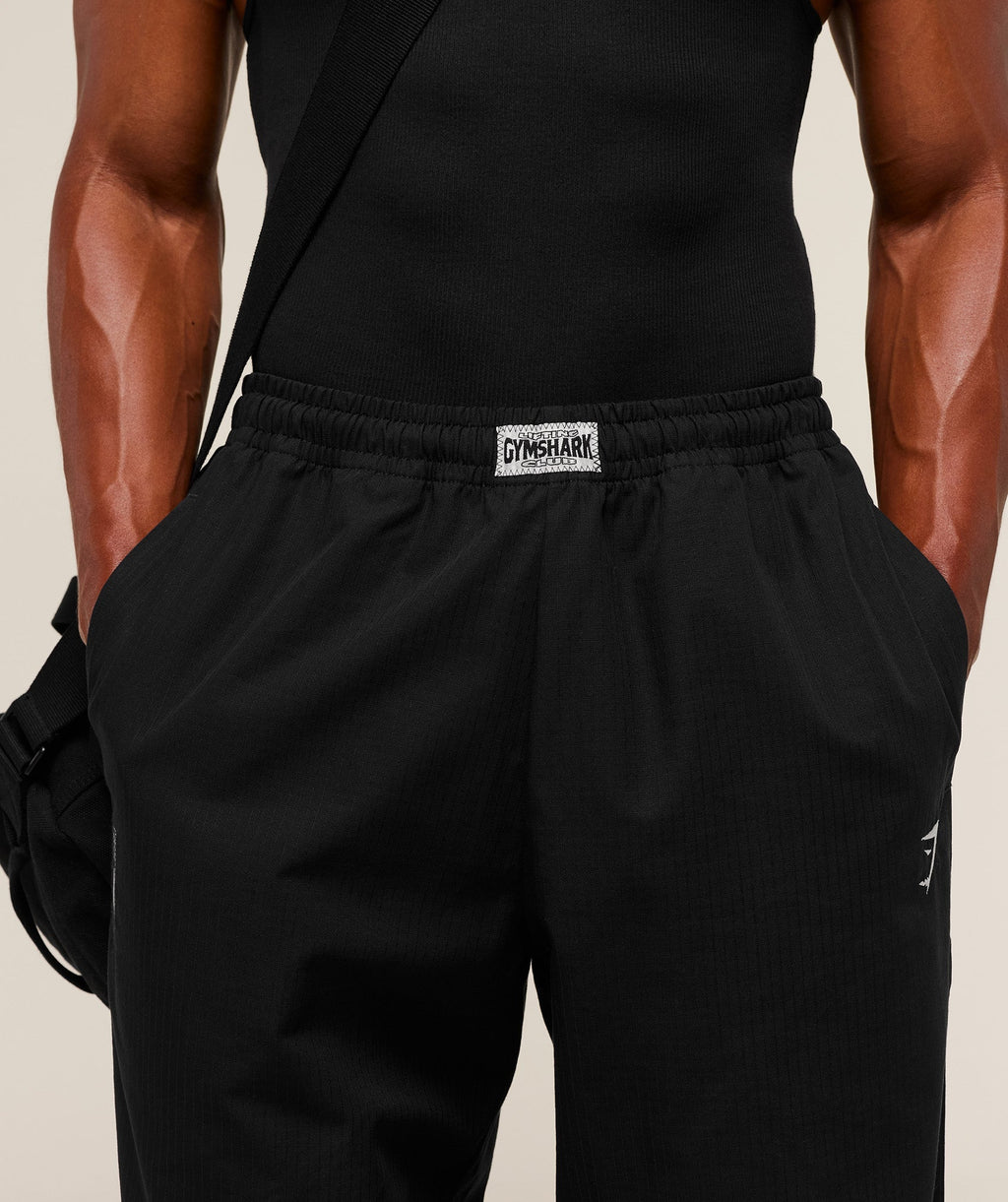gymshark-straight-leg-pumper-pants-pants-black-aw25