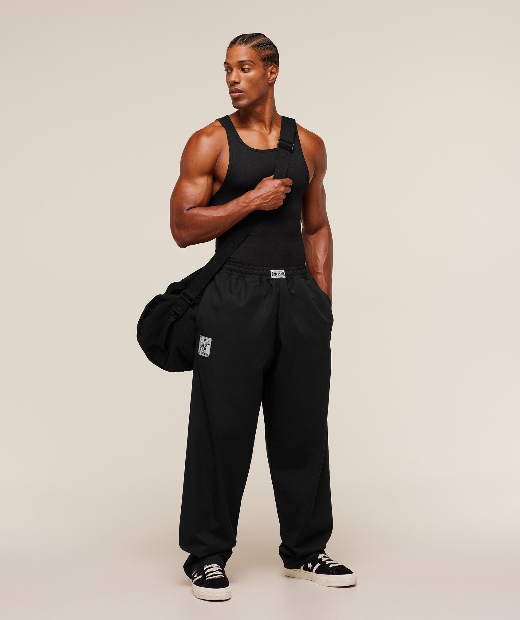 gymshark-straight-leg-pumper-pants-pants-black-aw25