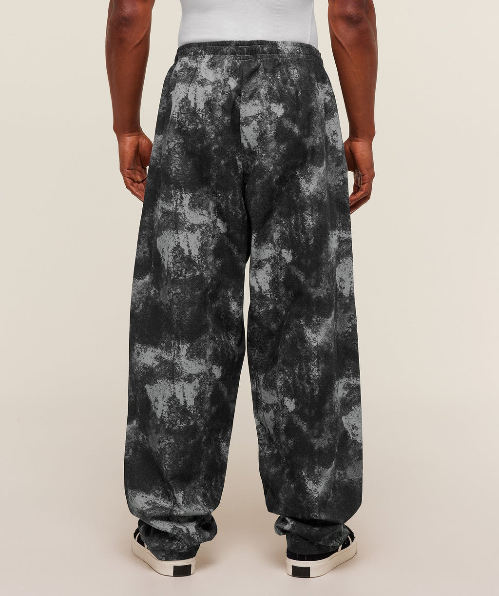 gymshark-straight-leg-pumper-pants-pants-grey-aw25