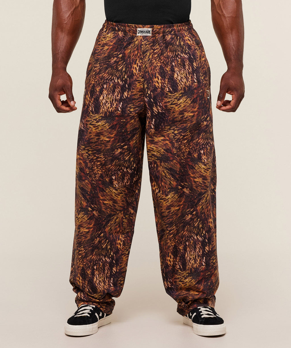 gymshark-straight-leg-pumper-pants-pants-brown-aw25