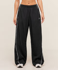 gymshark-wordmark-track-pants-pants-black-aw25