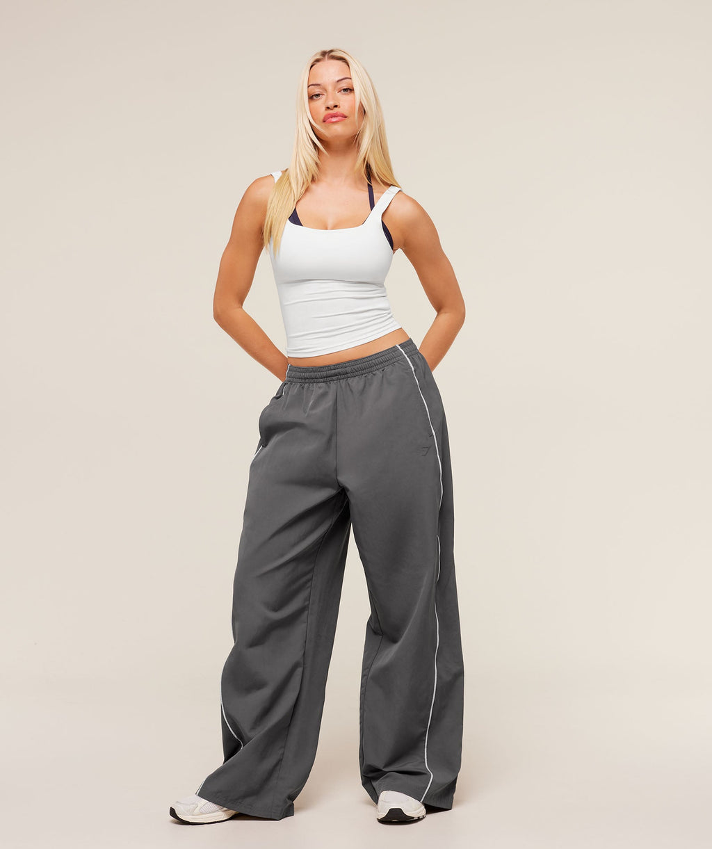 gymshark-wordmark-track-pants-pants-grey-aw25