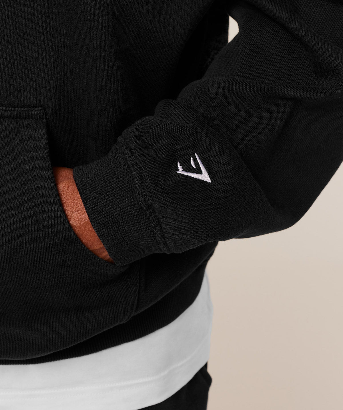 gymshark-numerals-hoodie-pullovers-black-aw25