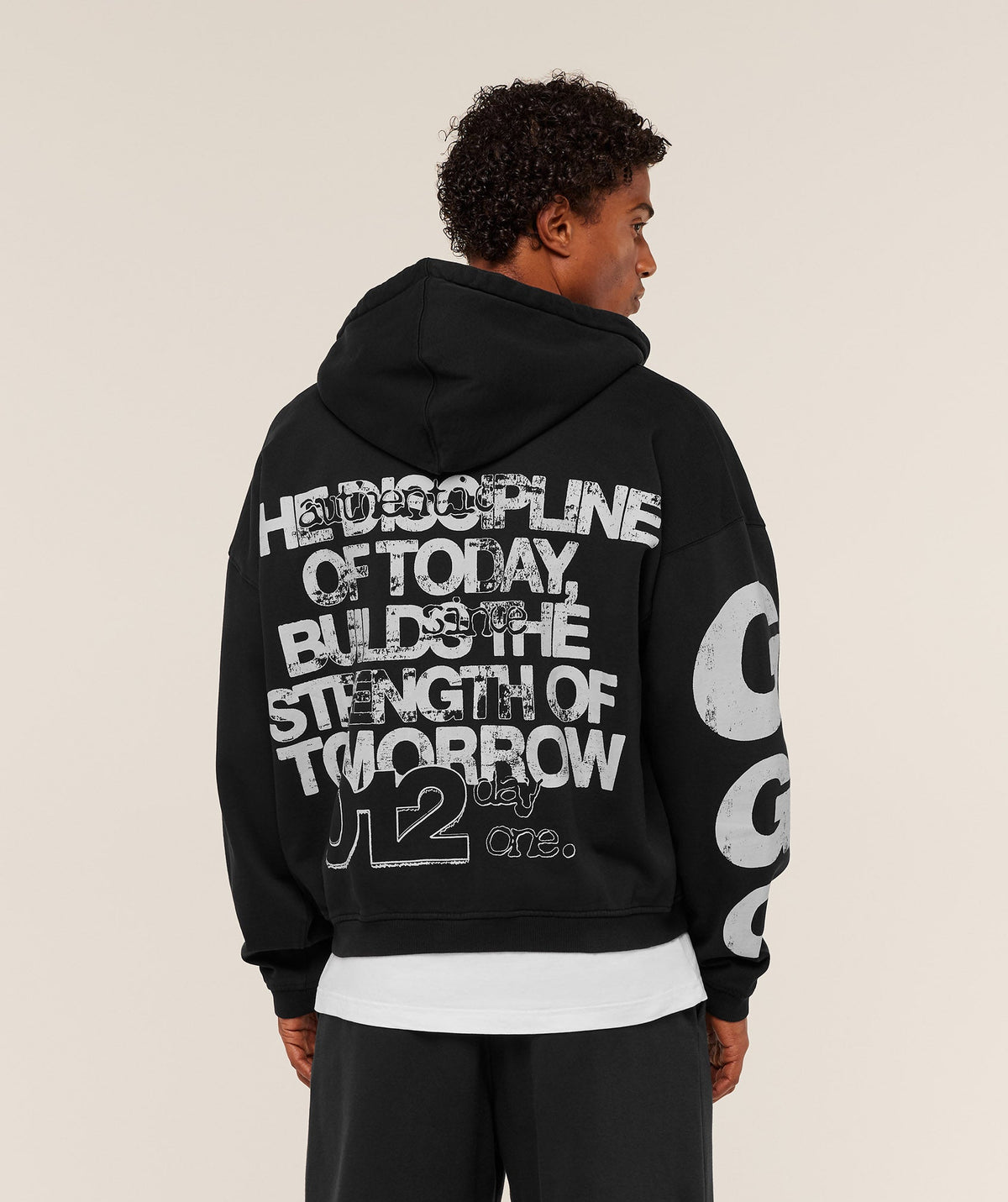 gymshark-strength-of-tomorrow-zip-up-hoodie-pullovers-black-aw25