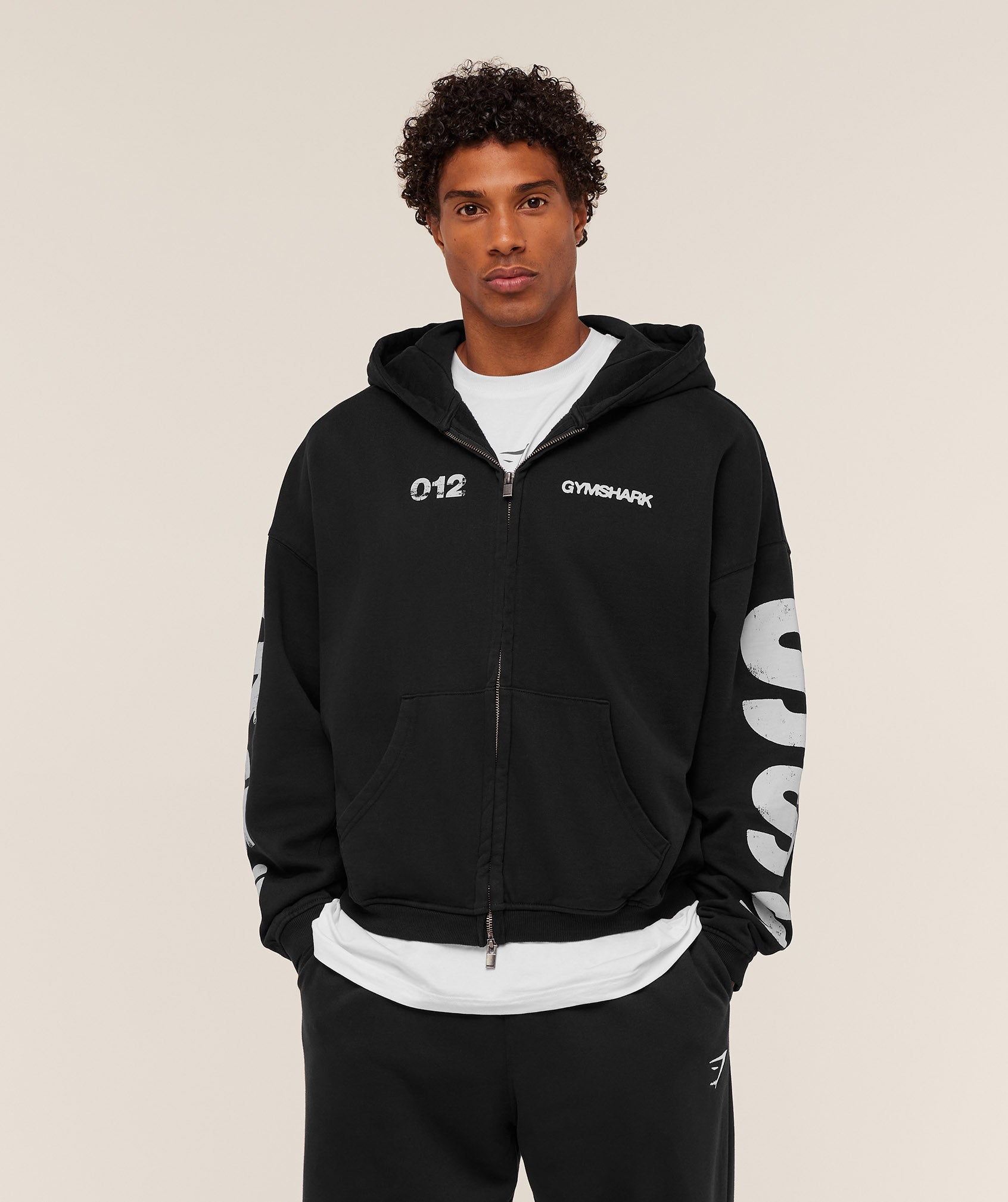 gymshark-strength-of-tomorrow-zip-up-hoodie-pullovers-black-aw25