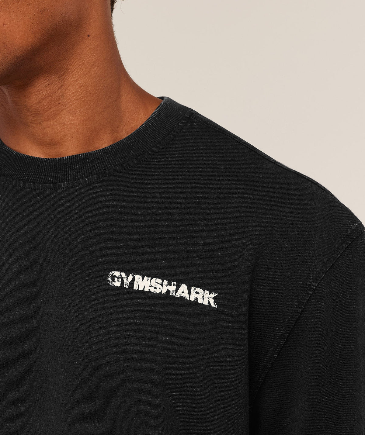 gymshark-forever-striving-t-shirt-ss-tops-black-aw25