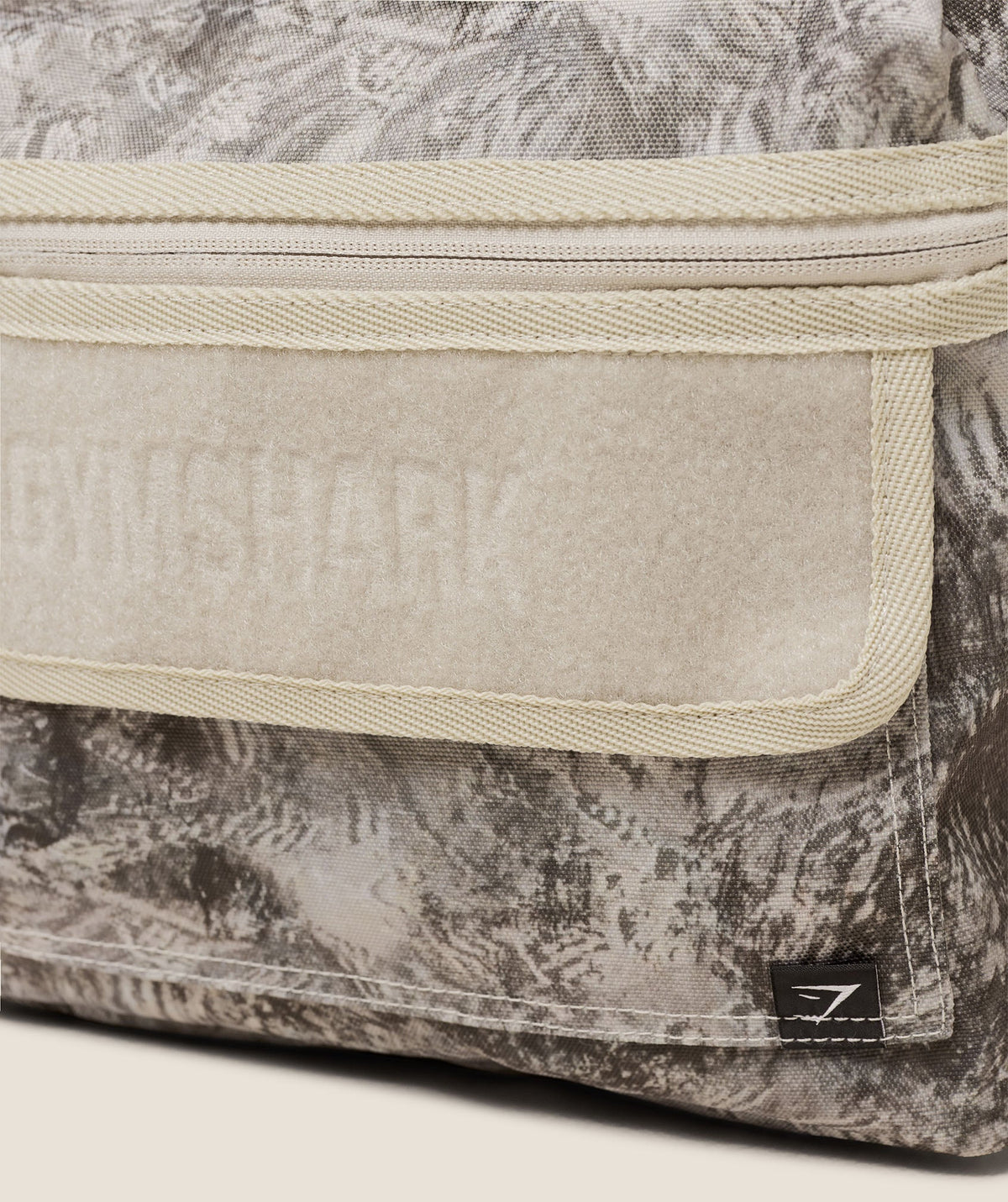 gymshark-tactical-slouch-backpack-bags