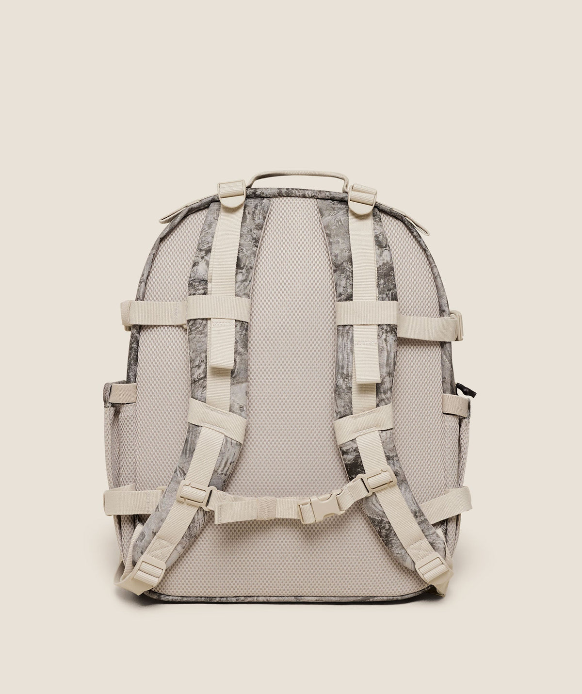 gymshark-tactical-slouch-backpack-bags