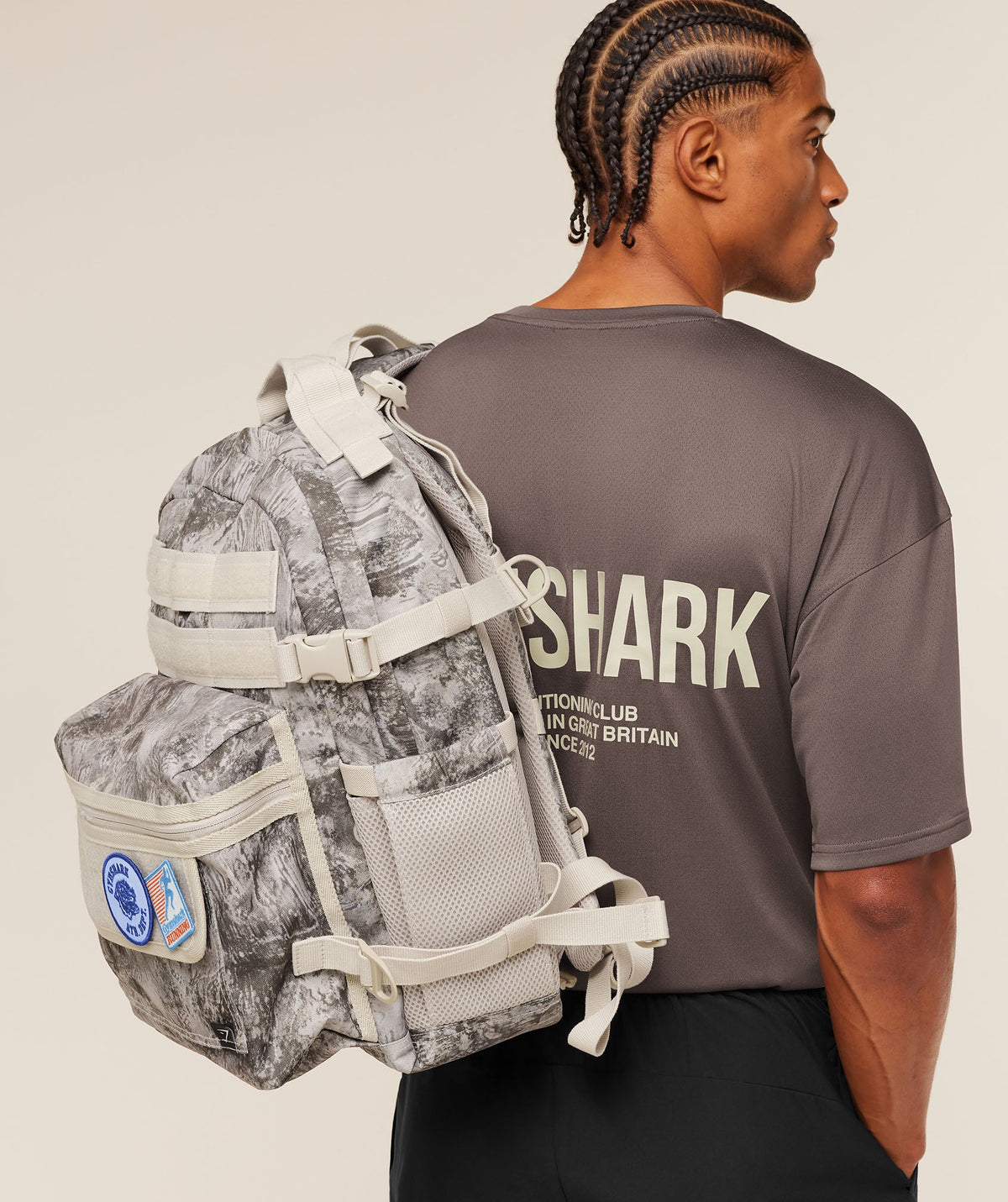 gymshark-tactical-slouch-backpack-bags