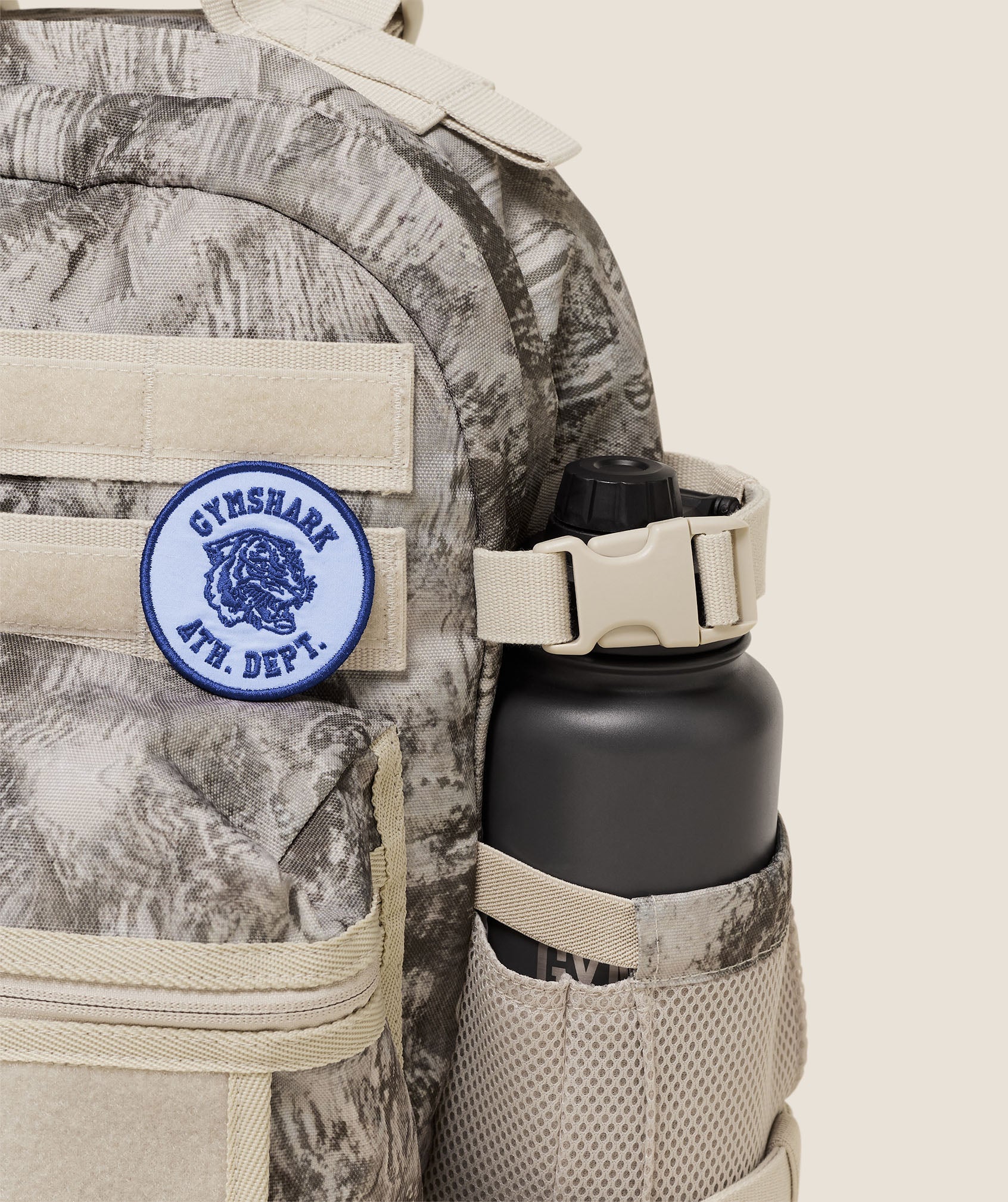 gymshark-tactical-slouch-backpack-bags