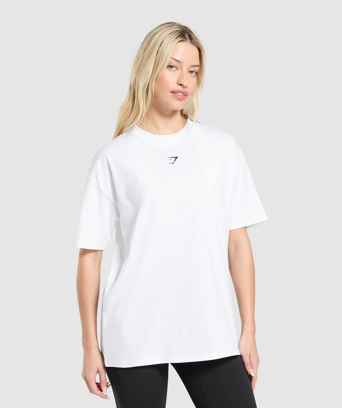 gymshark-trace-graphic-oversized-t-shirt-ss-tops-white-ss25