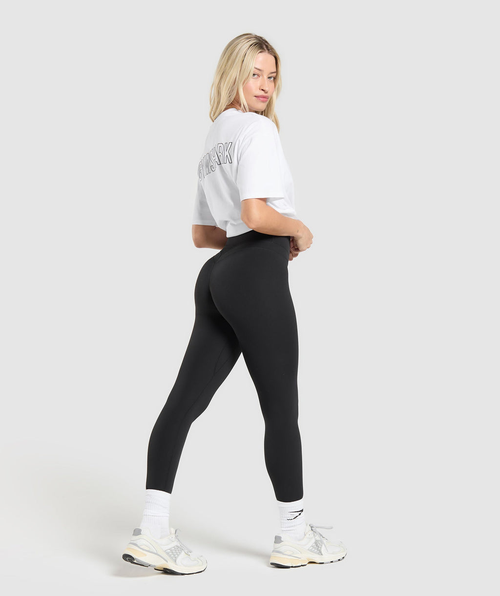gymshark-trace-graphic-oversized-t-shirt-ss-tops-white-ss25