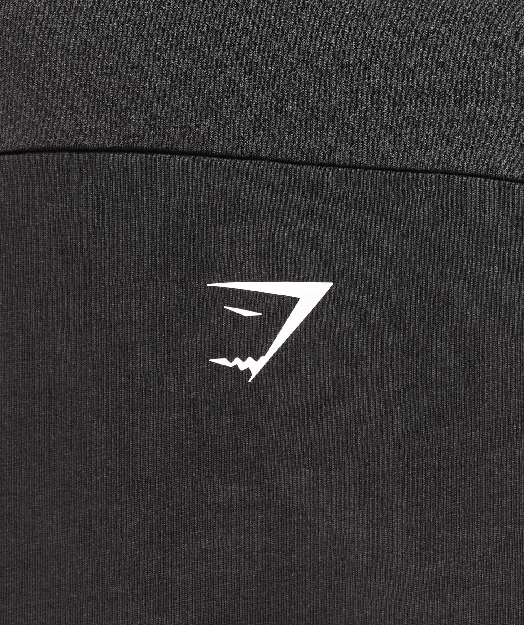 gymshark-trace-graphic-tank-sleeveless-tops-black-ss25