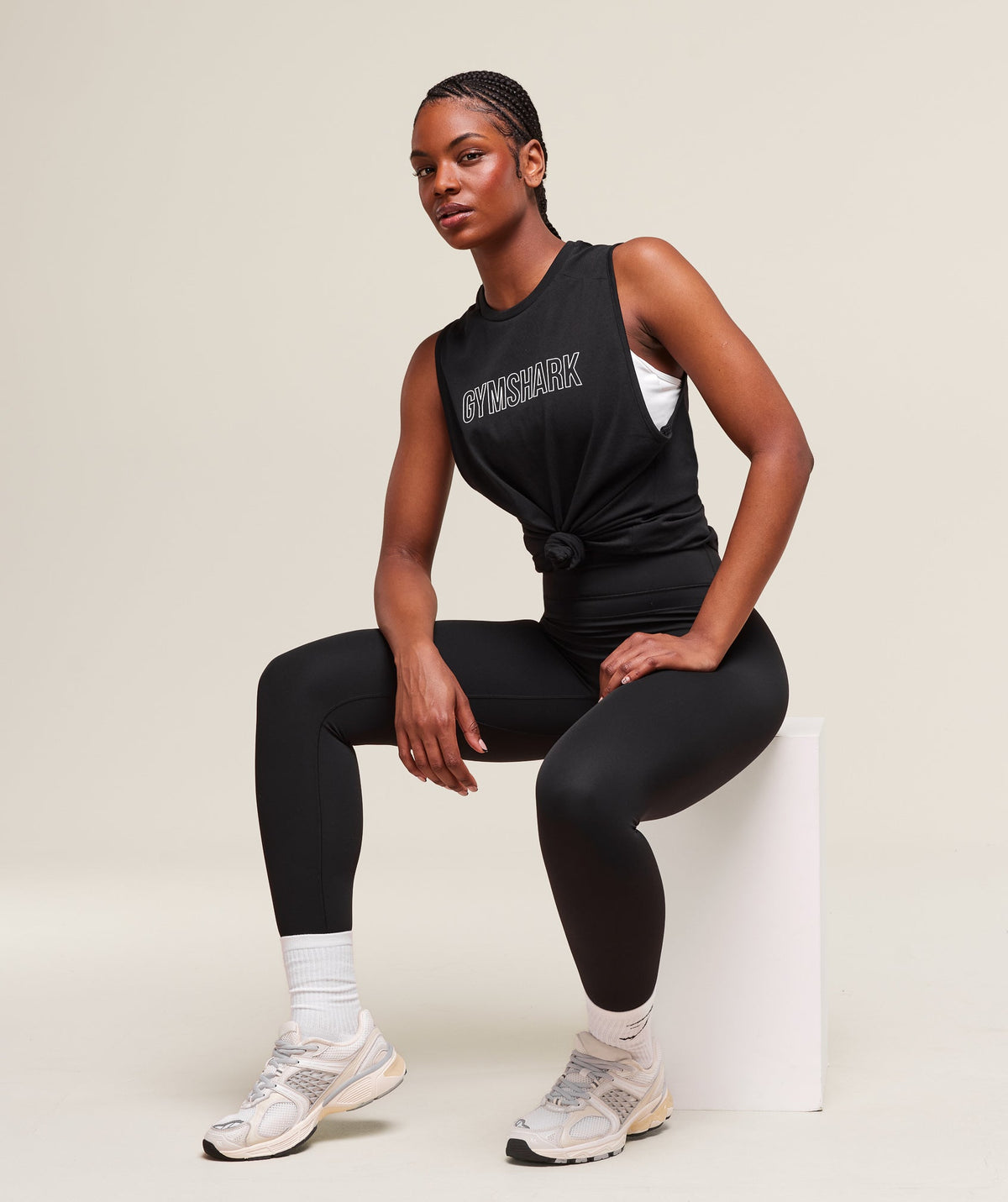gymshark-trace-graphic-tank-sleeveless-tops-black-ss25