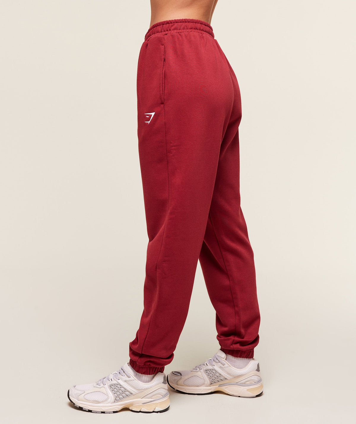 gymshark-training-fleece-jogger-pants-red-aw25