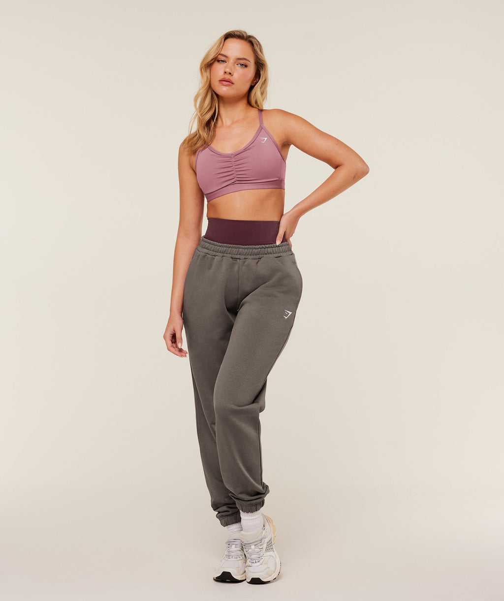 gymshark-training-fleece-joggers-pants