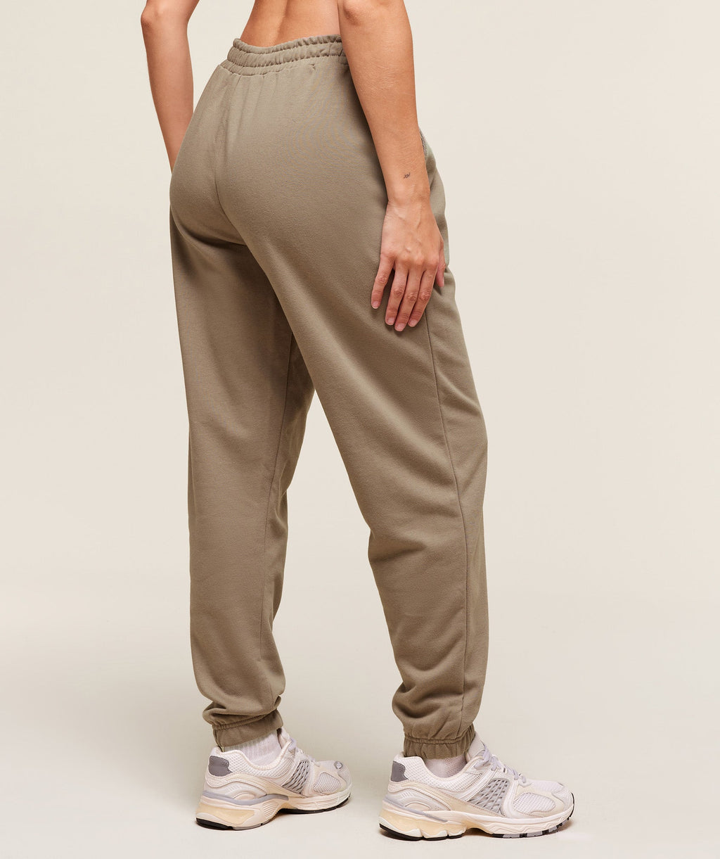 gymshark-training-fleece-jogger-pants-brown-aw25