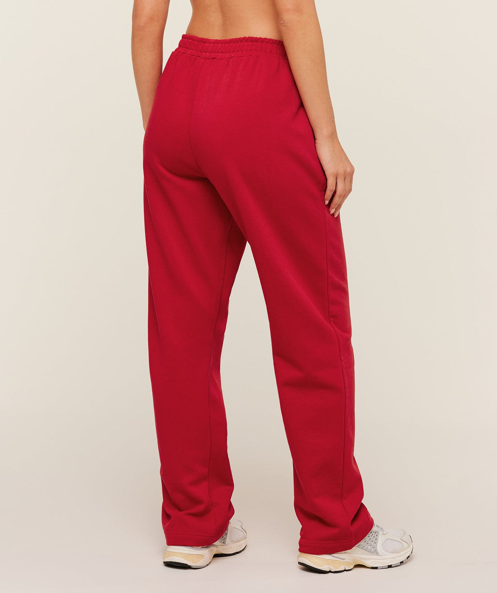 gymshark-training-fleece-straight-leg-jogger-pants-red-ss26