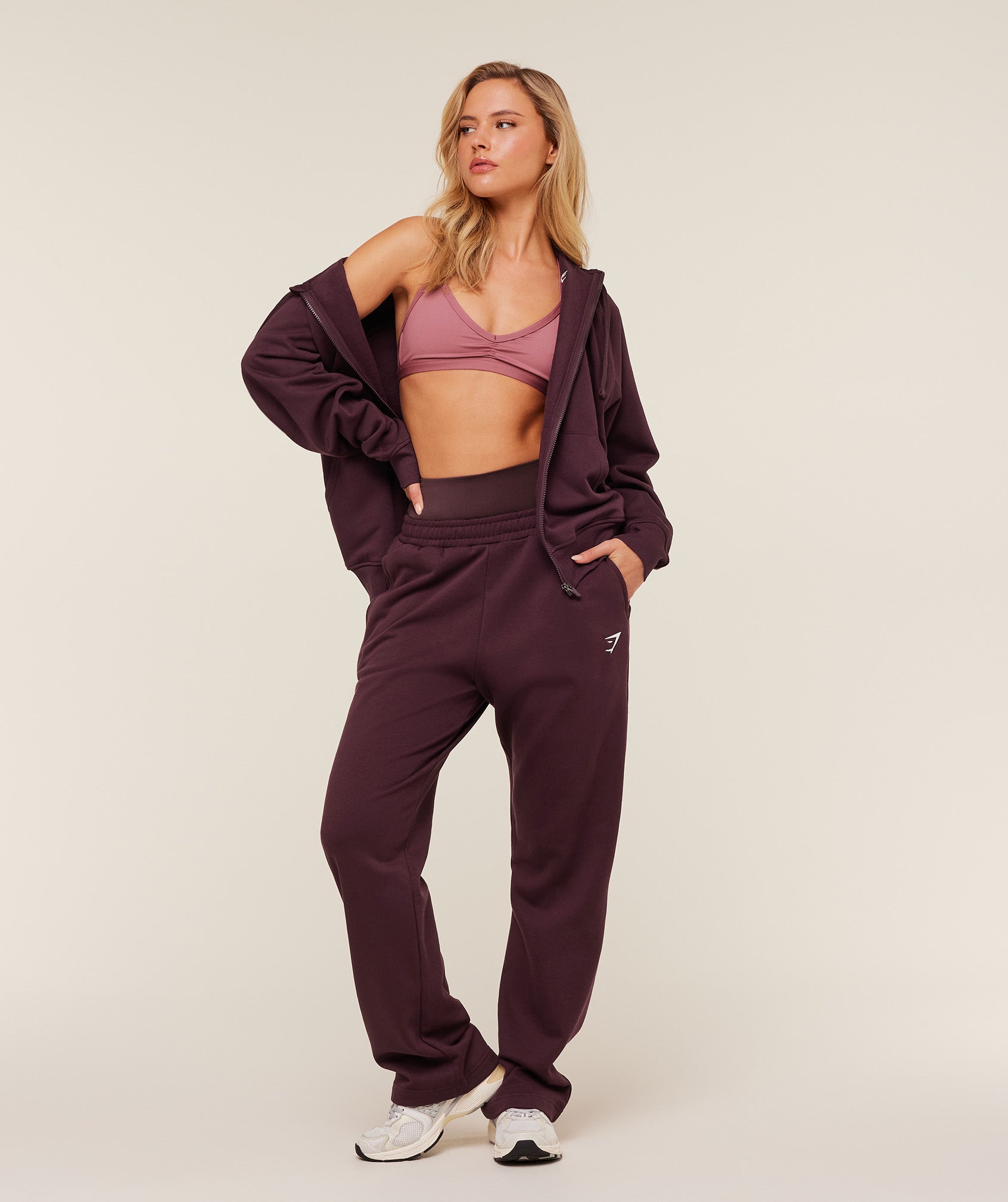 gymshark-training-fleece-straight-leg-jogger-pants-purple-ss26