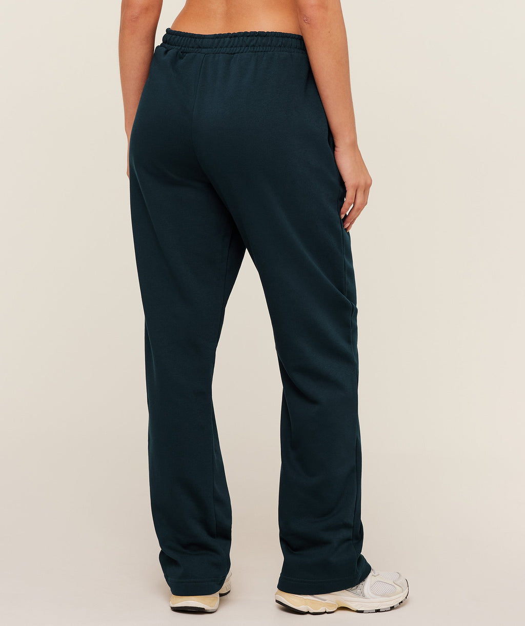 gymshark-training-fleece-straight-leg-jogger-pants
