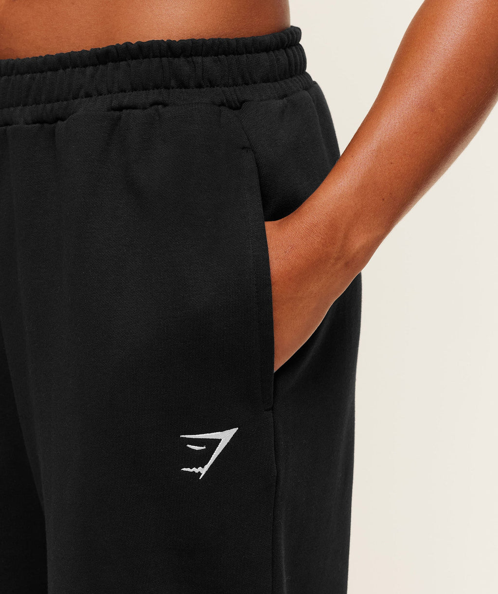 gymshark-training-fleece-straight-leg-short-pant-pants-black-aw25