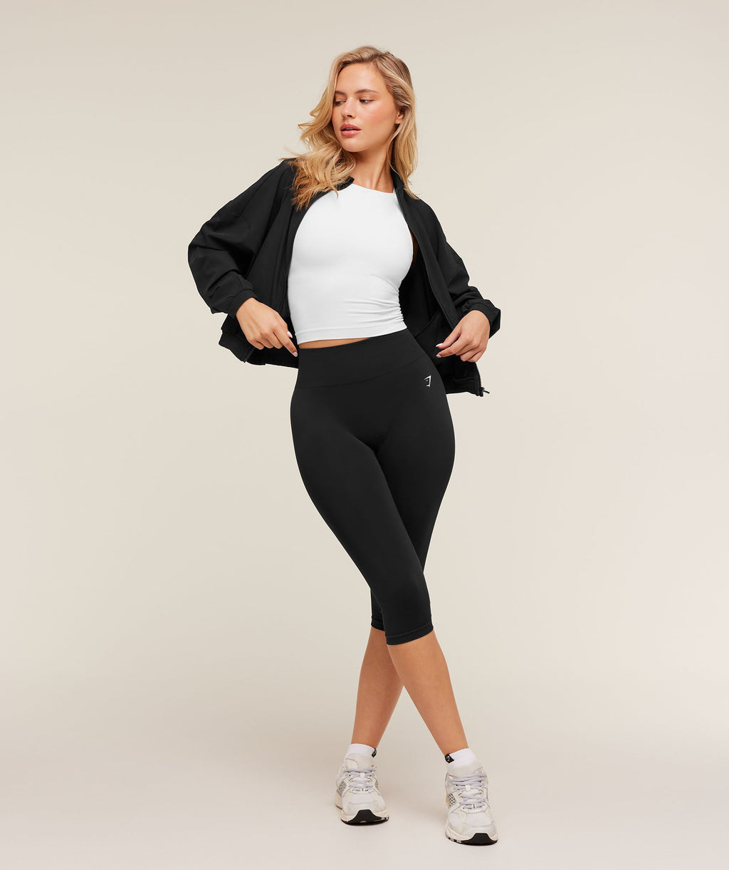 gymshark-training-everyday-woven-jacket-jackets-outerwear-1