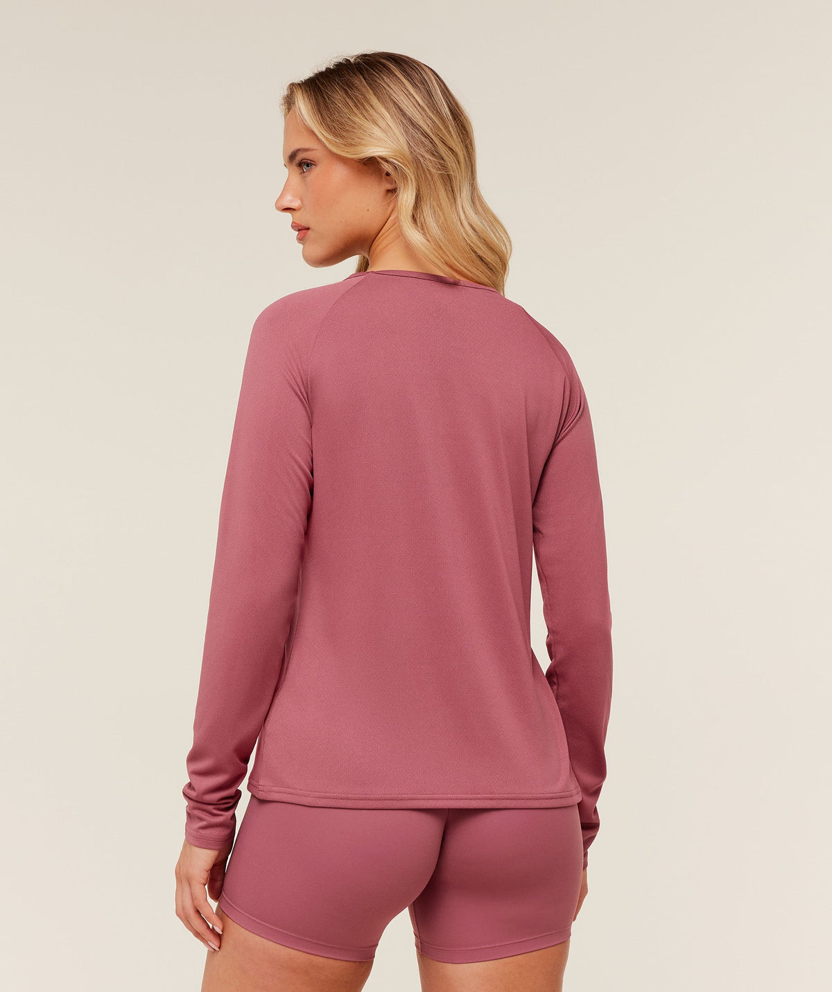 gymshark-training-long-sleeve-top-ls-tops